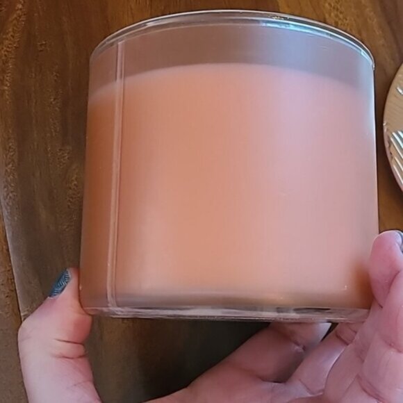 APPLE ORCHARD LANE 3 Wick Candle Bath and Body Works - Picture 5 of 6
